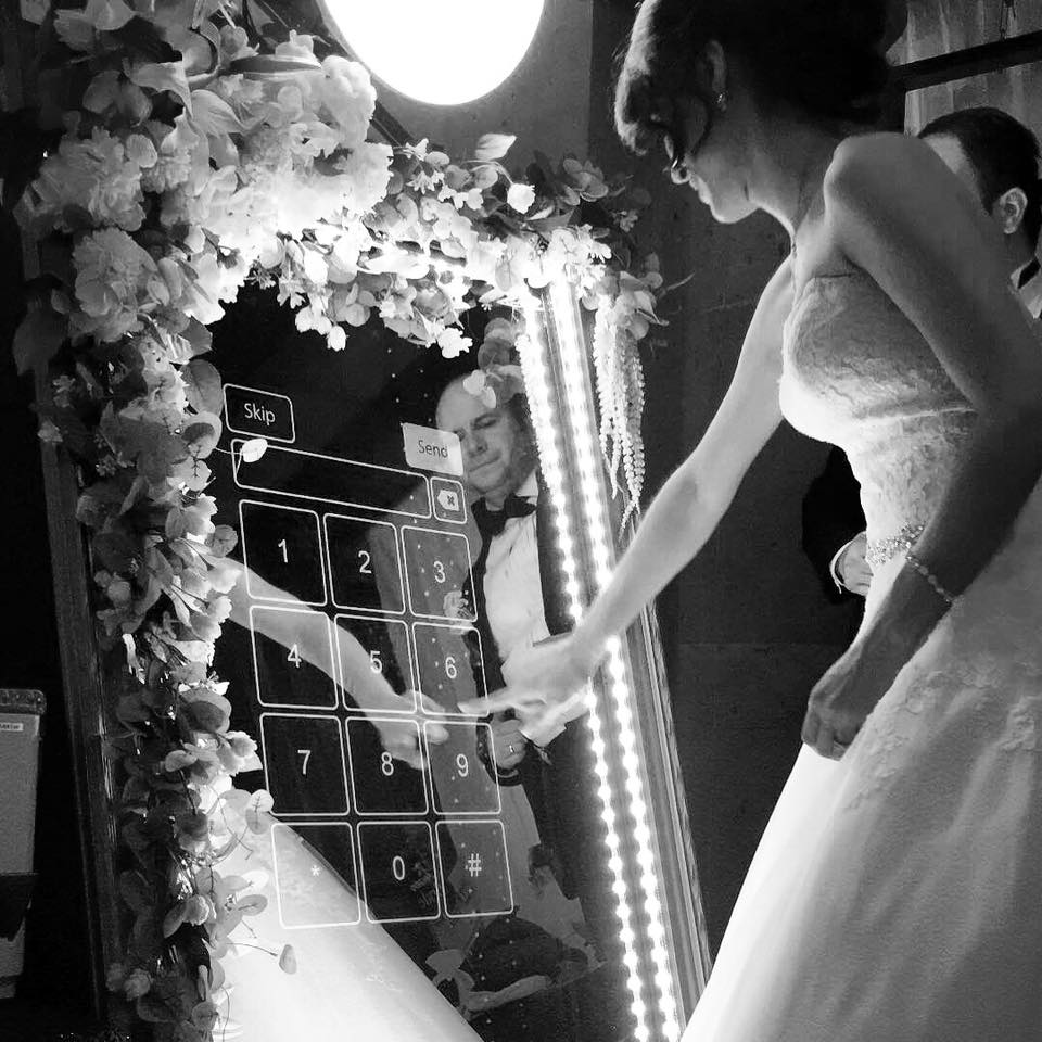 Mirror Photo Booth / Weddings 